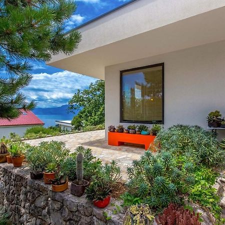 Villa Orange, Small House In A Pine Forest Kostrena Exterior photo